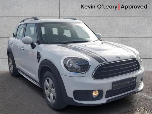 Mini Countryman 1.5 Cooper Classic SUV Petrol White