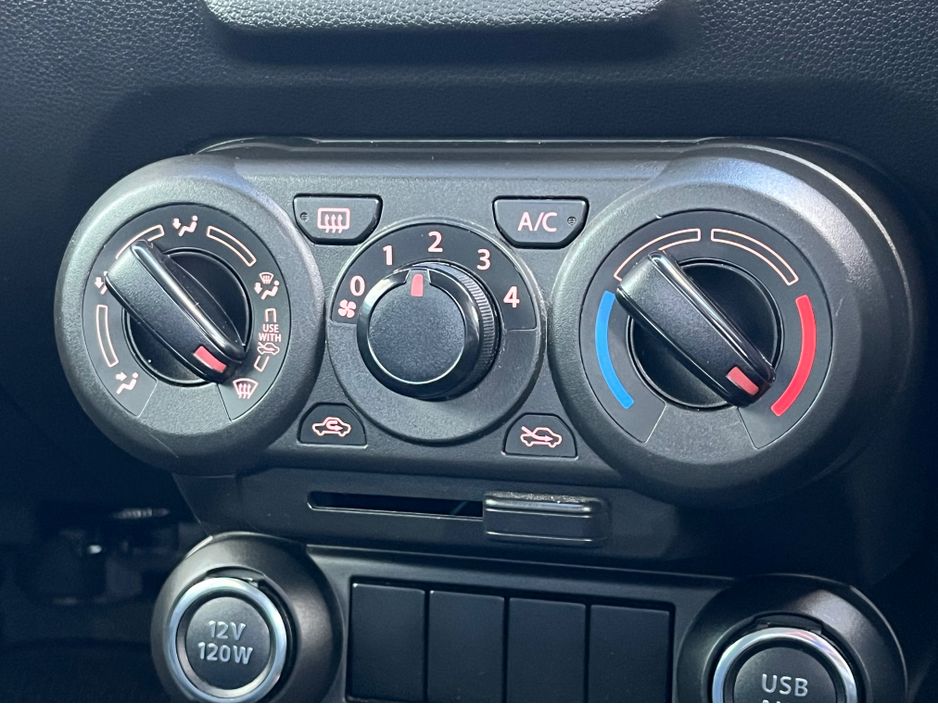 Suzuki Ignis 0.0 1.2 DUALJET HYBRID SZ3 5 5DR Hatchback Petrol Blue