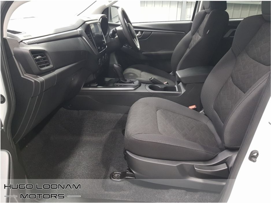Isuzu D-Max 0.0 LS Doublecab Auto Pickup Diesel White