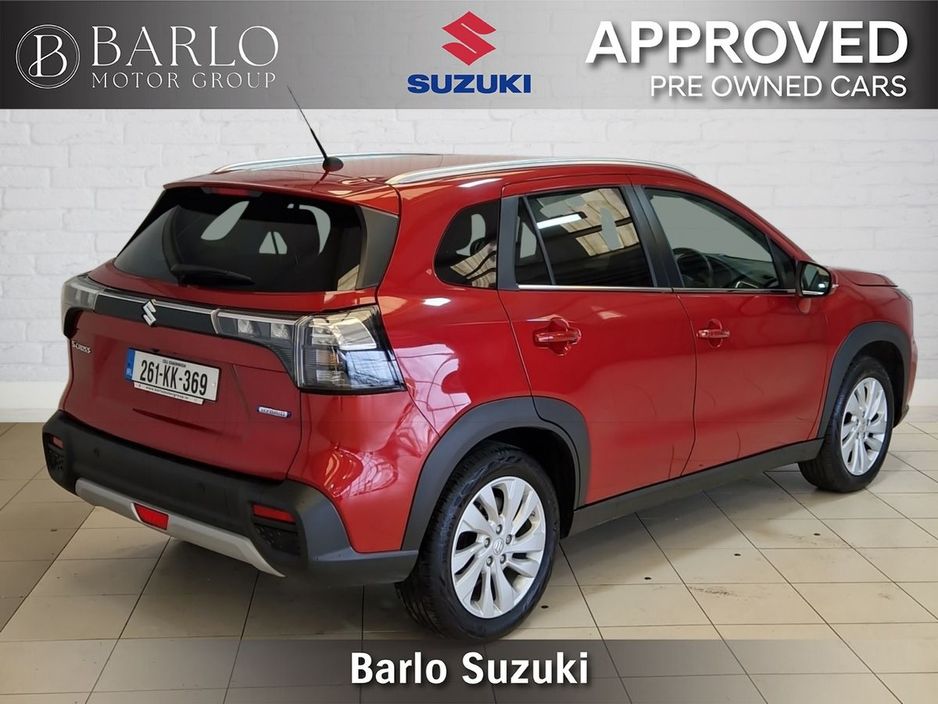 Suzuki S-Cross 0.0 S-Cross 1.4 Mild Hybrid Motion MT Hatchback Hybrid Red