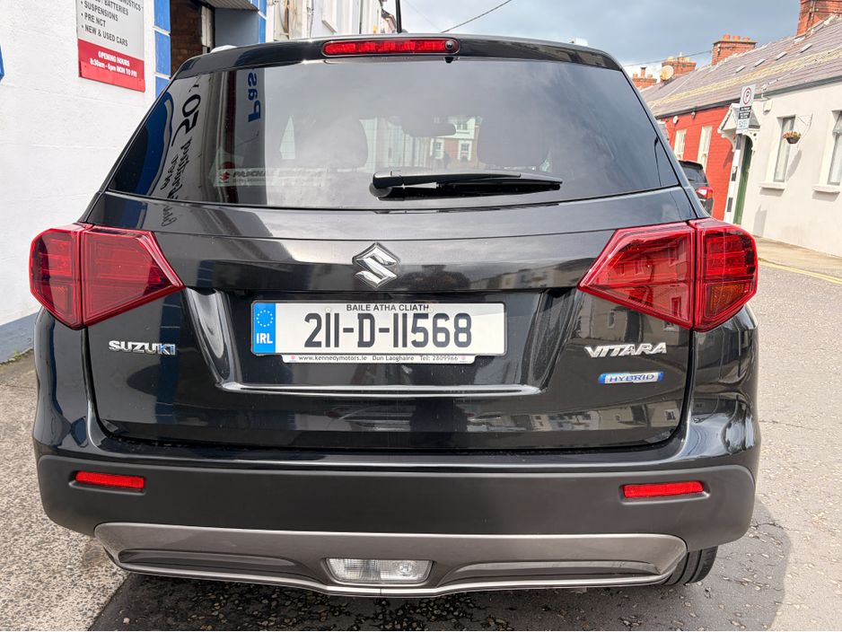 Suzuki Vitara 0.0 SZT HYBRID  1.4 BOOSTERJET ,UP TO 5 YEARS WARRANTY , REVERSING CAMERA , TOUCH SCREEN SUV Hybrid Black