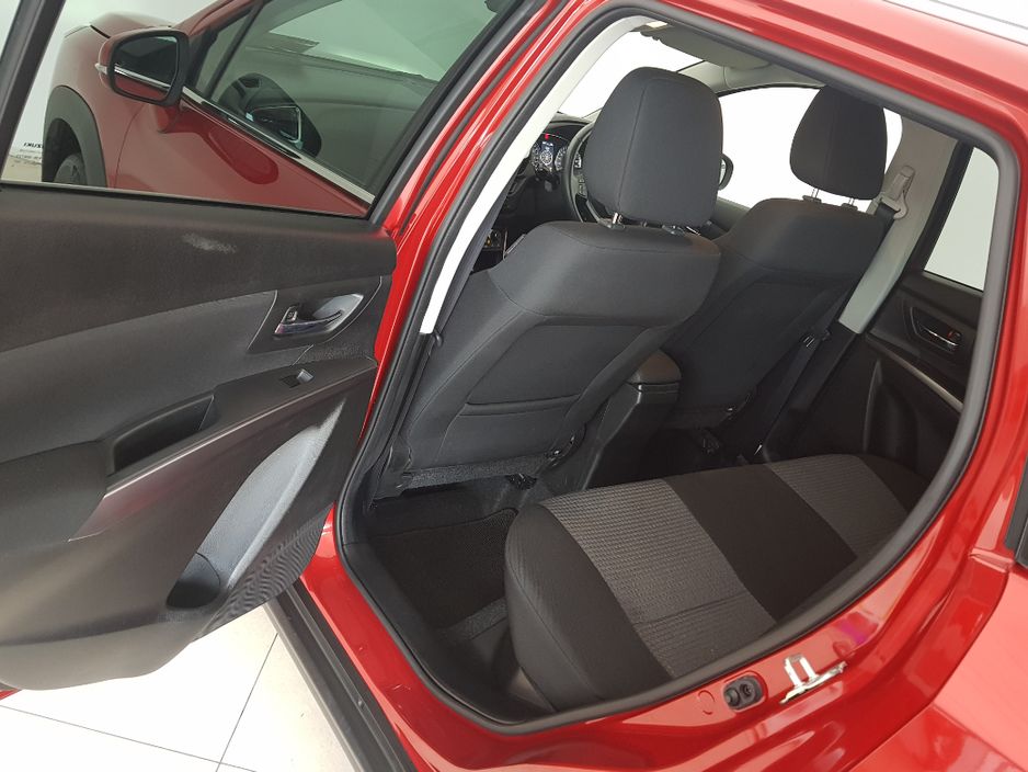 Suzuki Sx4 0.0 1.4 Boosterjet Motion 5DR Hatchback Petrol Red