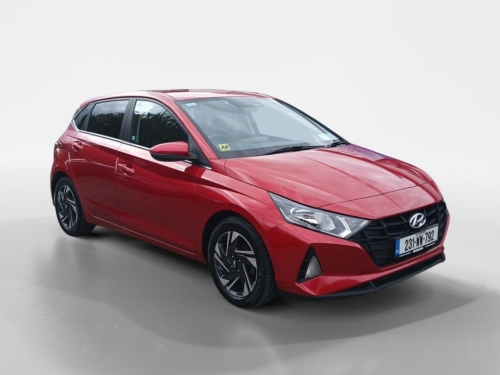 Hyundai i20 0.0 i20 Deluxe Plus Hatchback Petrol Red